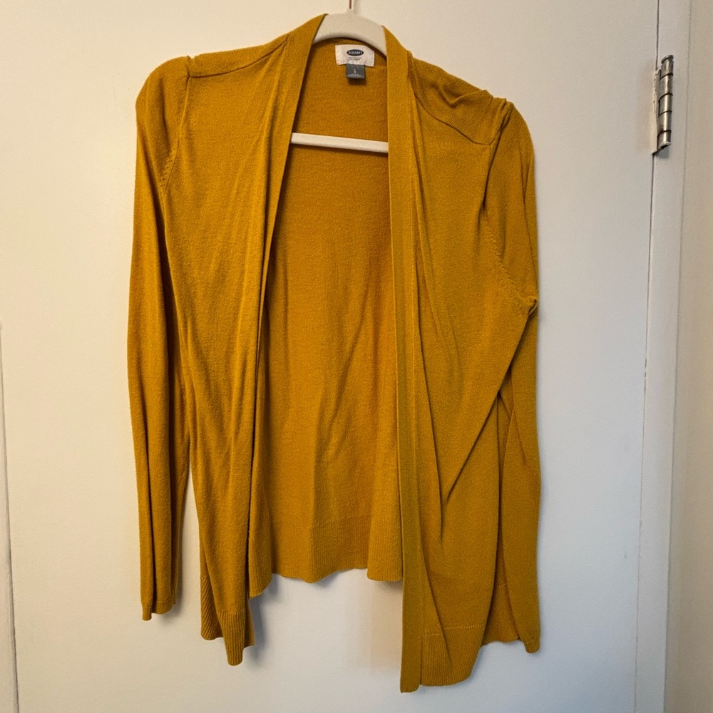 Old navy cardigan